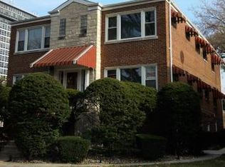 1535 Clinton Pl APT 2S, River Forest, IL 60305