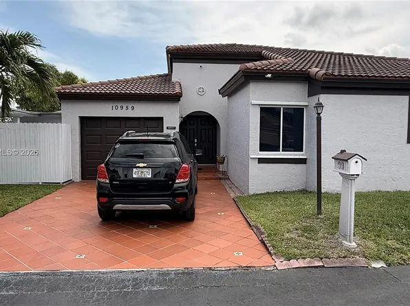 10959 SW 72nd Ter, Miami, FL 33173