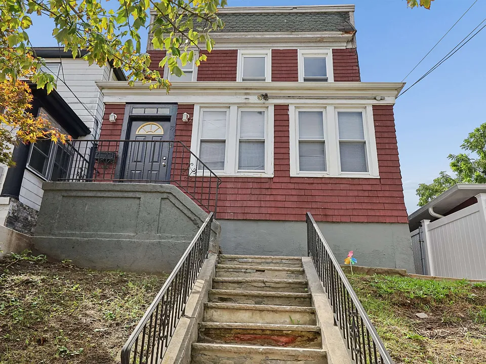 79 Audubon Ave #2