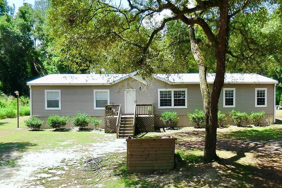 1st image of 9450 NW 121st Ln