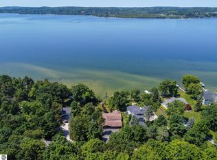 8178 S Lakeview Rd, Traverse City, MI 49684