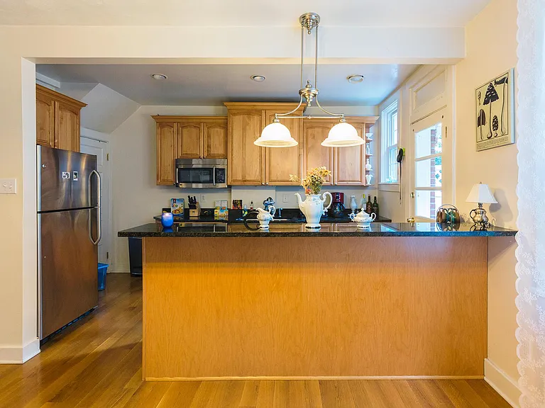 221 Dewey St — Photo 3