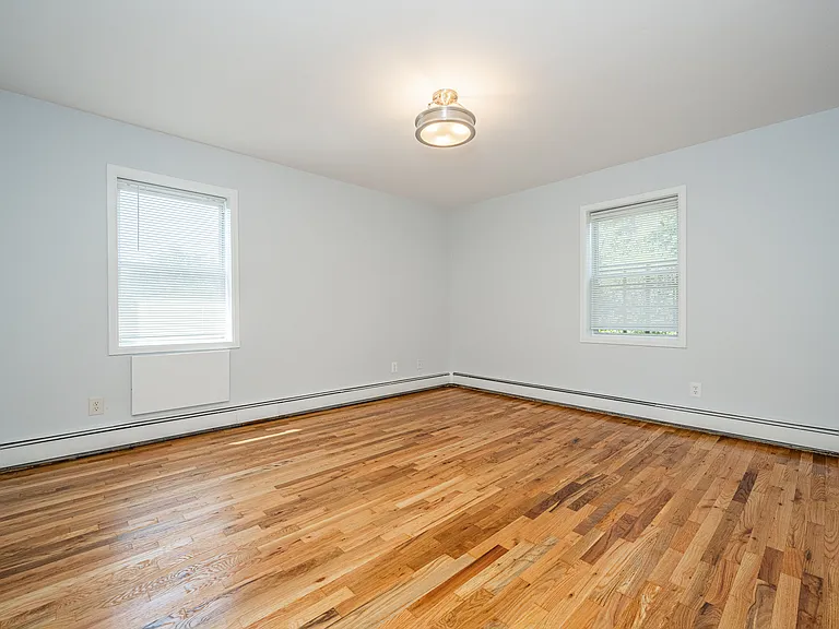111 Kensington Rd #8 — Photo 7