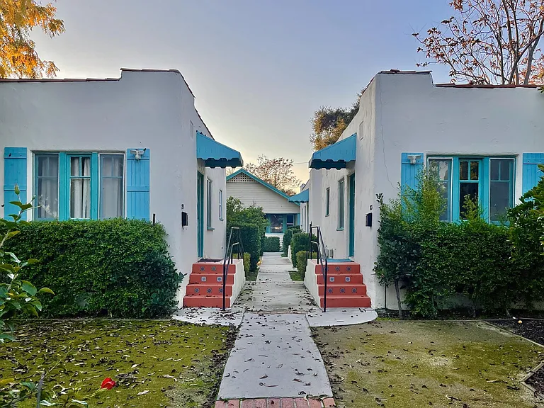 763 N El Molino Ave — Photo 8
