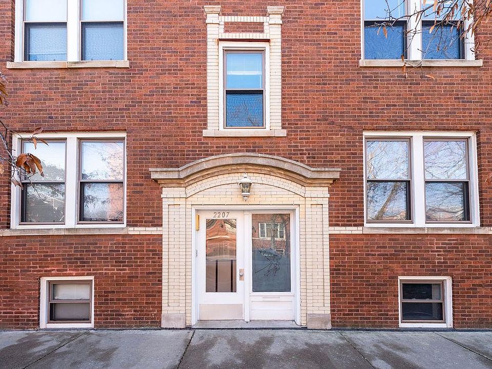 1st image of 2207 W School St APT 1W