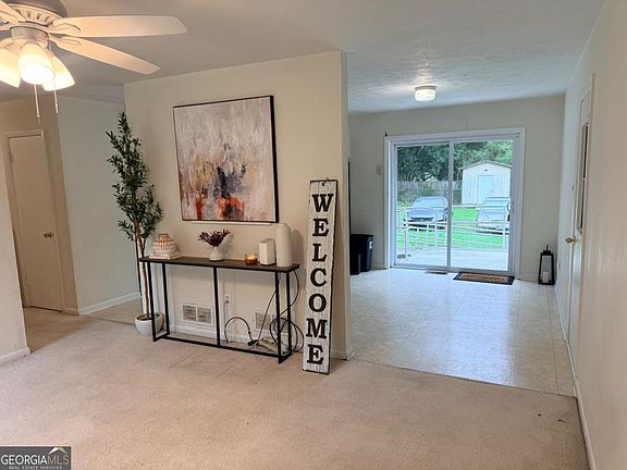 3rd image of 1064 Meadowbrook Ln NW
