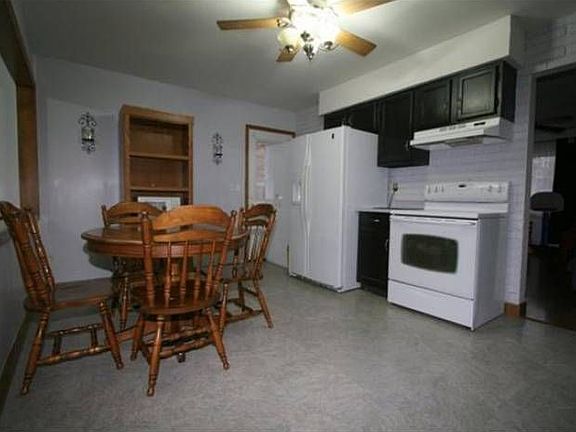 2nd image of 8775 Hubbard Dr S