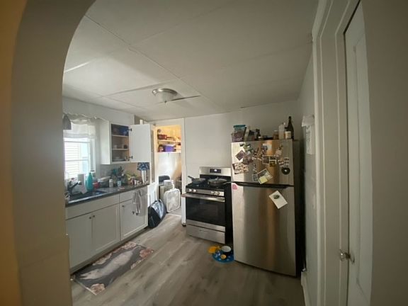 3rd image of 340-342 Pearl St