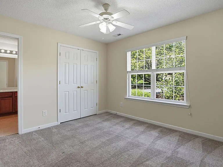 101 Fanwood Ct — Photo 23