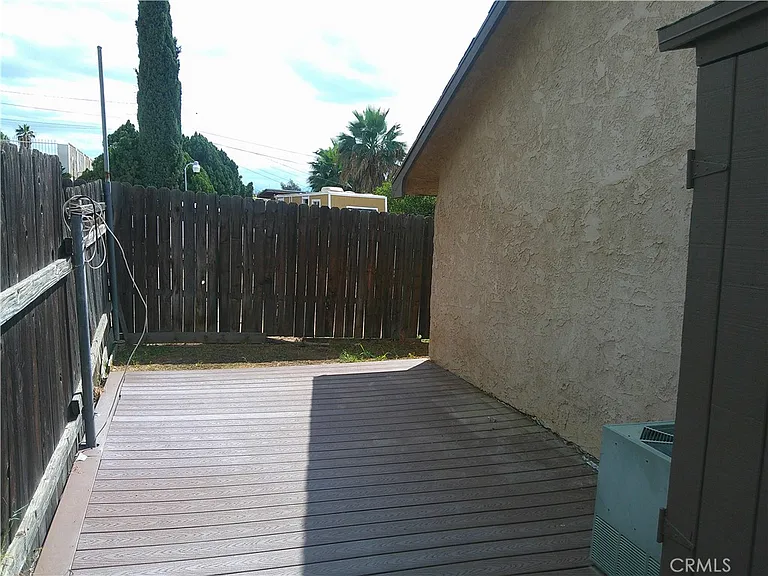 5237 Bushnell Ave — Photo 14