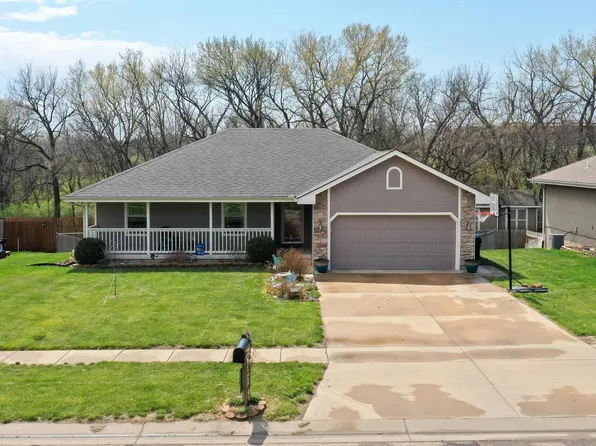 4045 SE 23rd Ter, Tecumseh, KS 66542