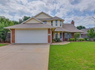 2408 E Hills Dr, Moore, OK 73160