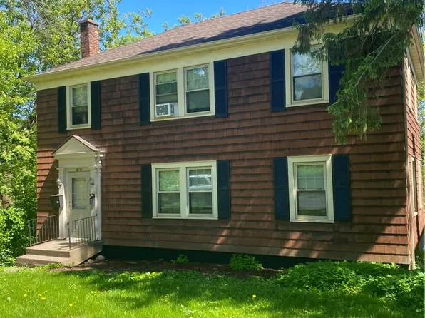 2010 E 4th St #1, Duluth, MN 55812