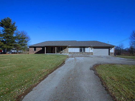 2nd image of 2682 Mink St