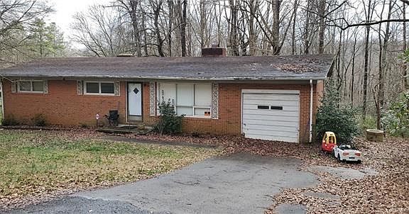 2nd image of 820 Quinn Dr #6