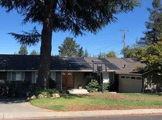 1555 Redwood Dr, Los Altos, CA 94024