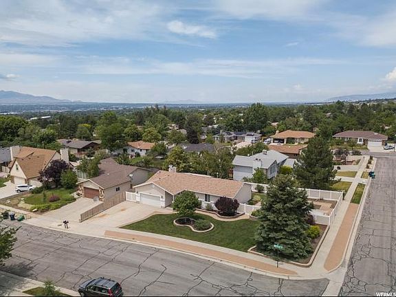 4th image of 1413 E Knollwood Dr