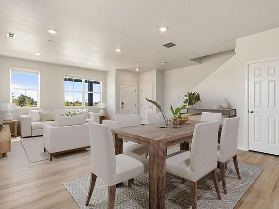 3rd image of 1590 Riverplace Dr #1