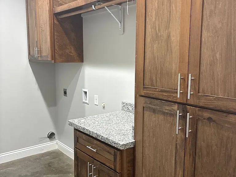 2516 Creole St #B — Photo 6
