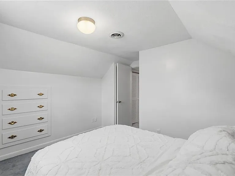 6 Lakewood Dr — Photo 35