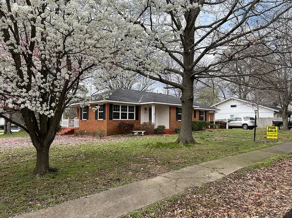 320 N 5th Ave, Piggott, AR 72454