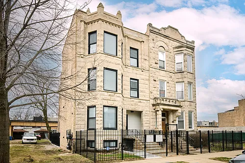 4220 S Calumet Ave #1 Photo 1