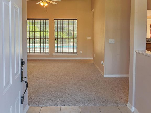 5th image of 1658 Champagne Ave