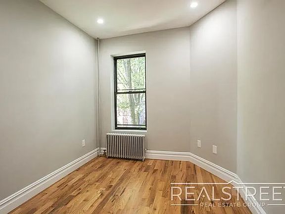 5th image of 1233 Dean St #2F