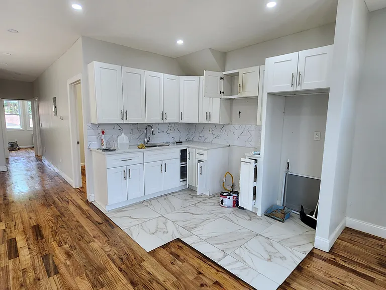 102 Dubois Ave #1 — Photo 3