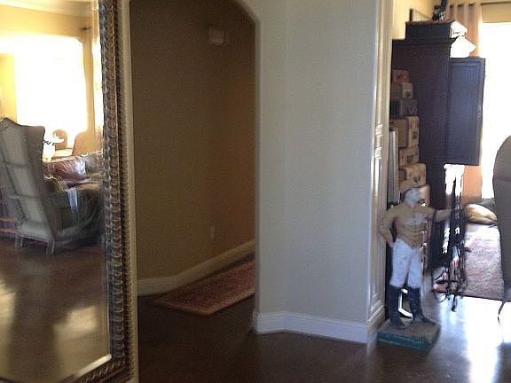 4th image of 15046 Sendero Ln