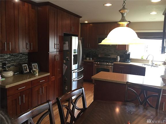 3rd image of 1383 Olsen Ave