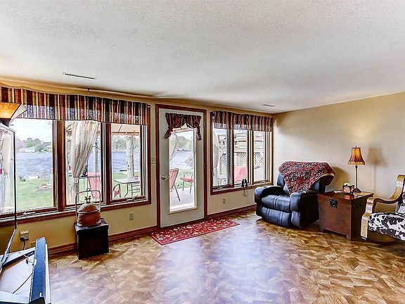 3rd image of 7922 E Cree Lake Dr N