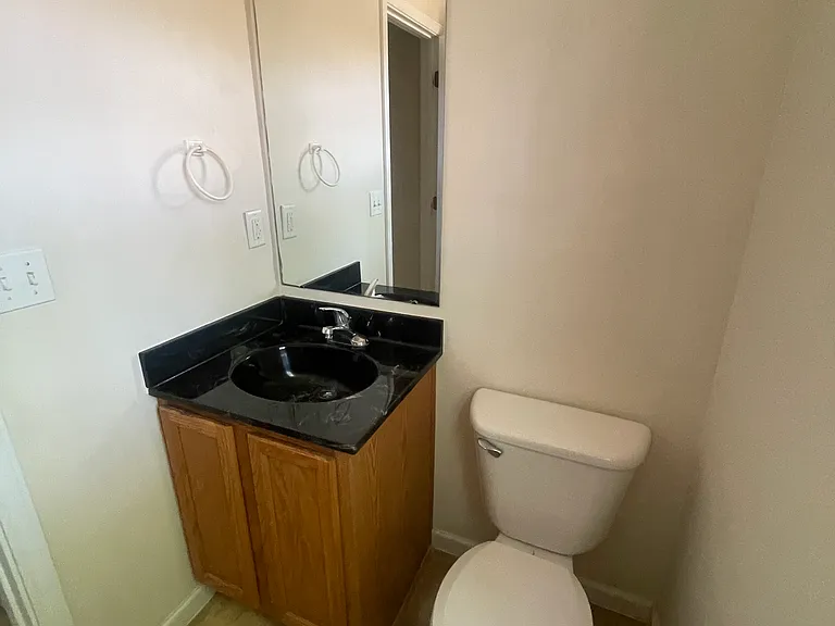 119 Creekside Dr #119 — Photo 3