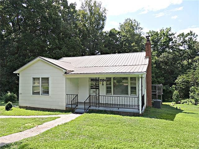 1st image of 2924 Bowman Ave