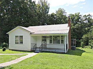 2924 Bowman Ave, Morganton, NC 28655