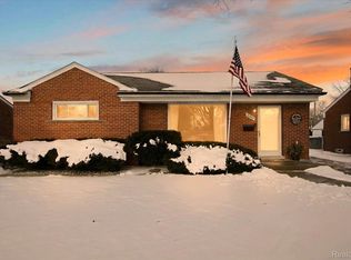 28662 Grandon St, Livonia, MI 48150