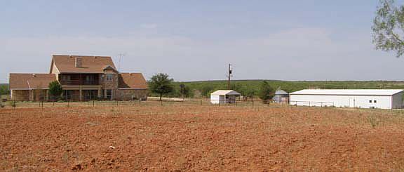3rd image of 925 County Road 216