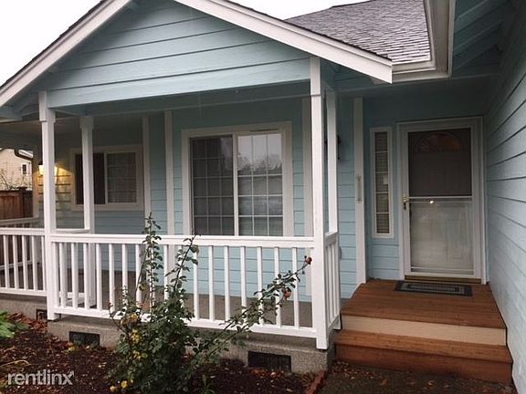 3rd image of 12812 68th Ave E