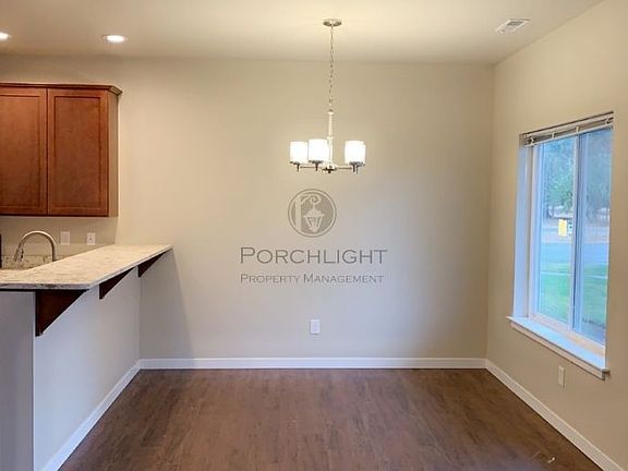 4th image of 600 Pioneer Ct #A