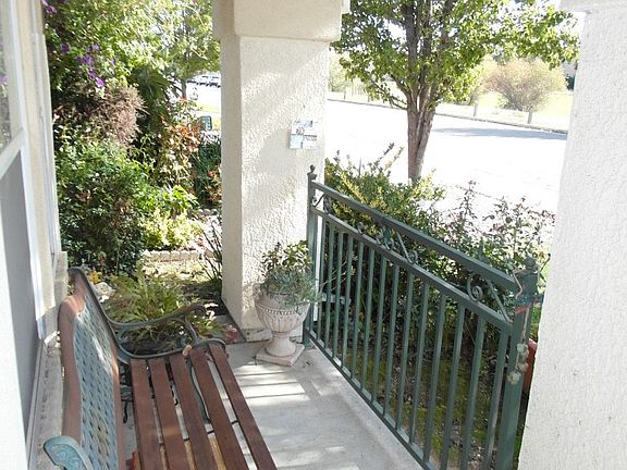 3rd image of 7539 Damascas Dr