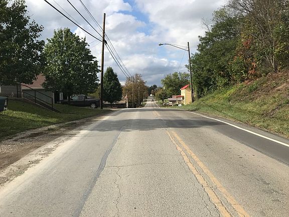 4th image of 71640 Clairsville St