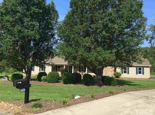 5975 Chestnut Oak Dr, Mebane, NC 27302