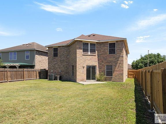 3rd image of 2211 Cabo Dr