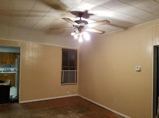527 W Elm St, Mason City, IL 62664