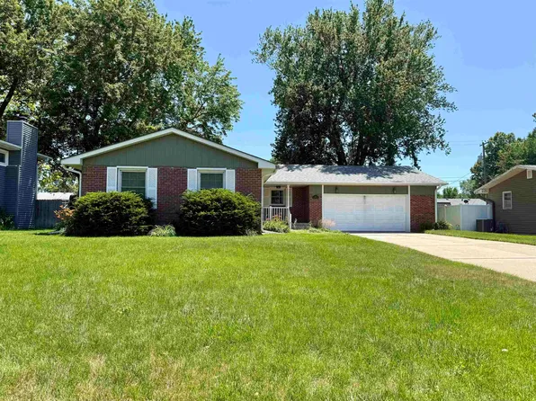 1911 W 11th St, Hastings, NE 68901