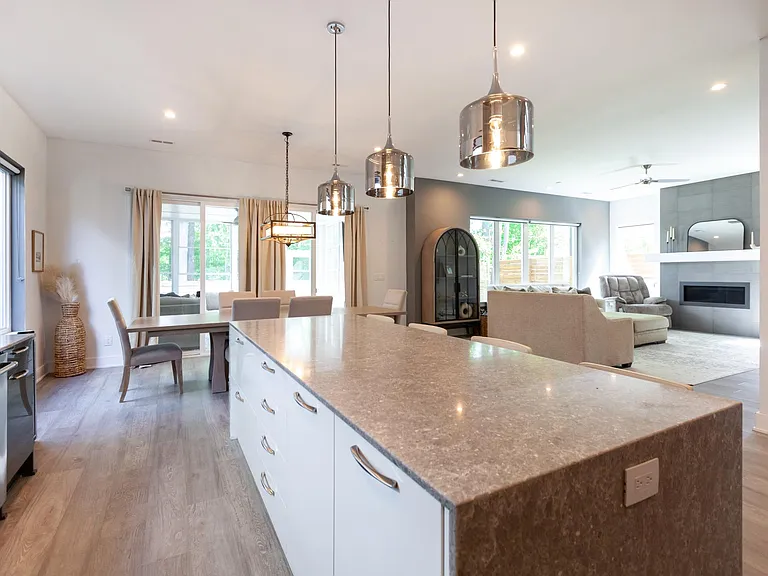 1214 Realta Dr — Photo 16
