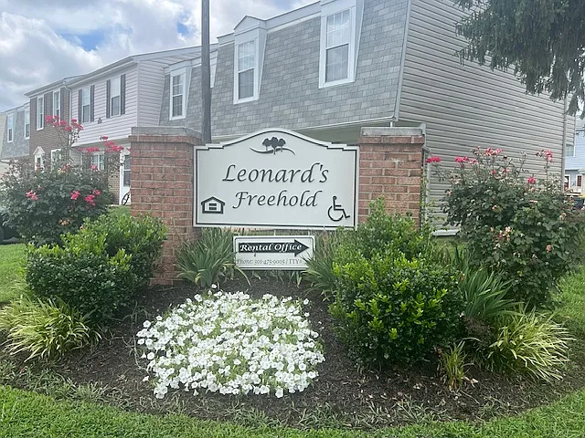 Leonards Freehold — Photo 6