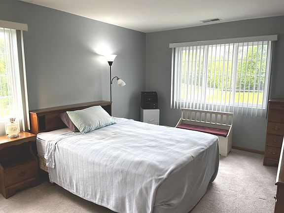 5th image of 801 N McLean Blvd APT 206