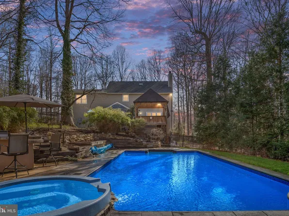 35 Bayberry Ln, Fredericksburg, VA 22406