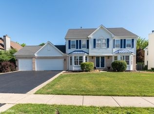 620 Salceda Dr, Mundelein, IL 60060